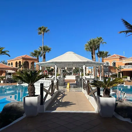 Апартаменти Comfort En Tenerife Royal Gardens